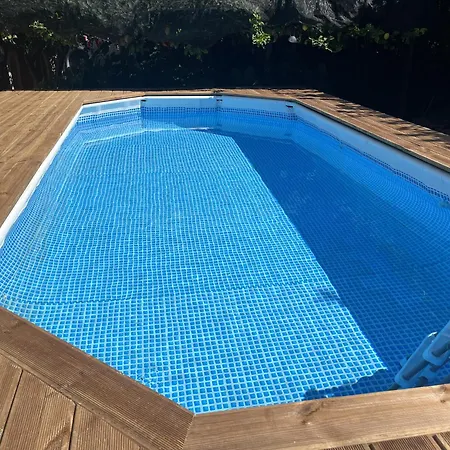 Cortile Mastro Francesco Nyaraló *