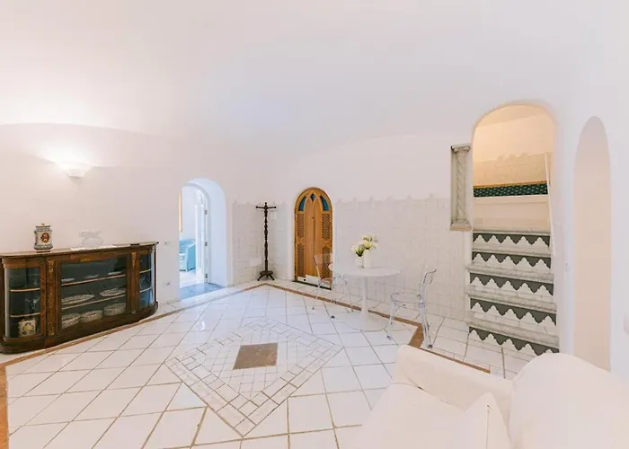 Cortile Mastro Francesco Ravello